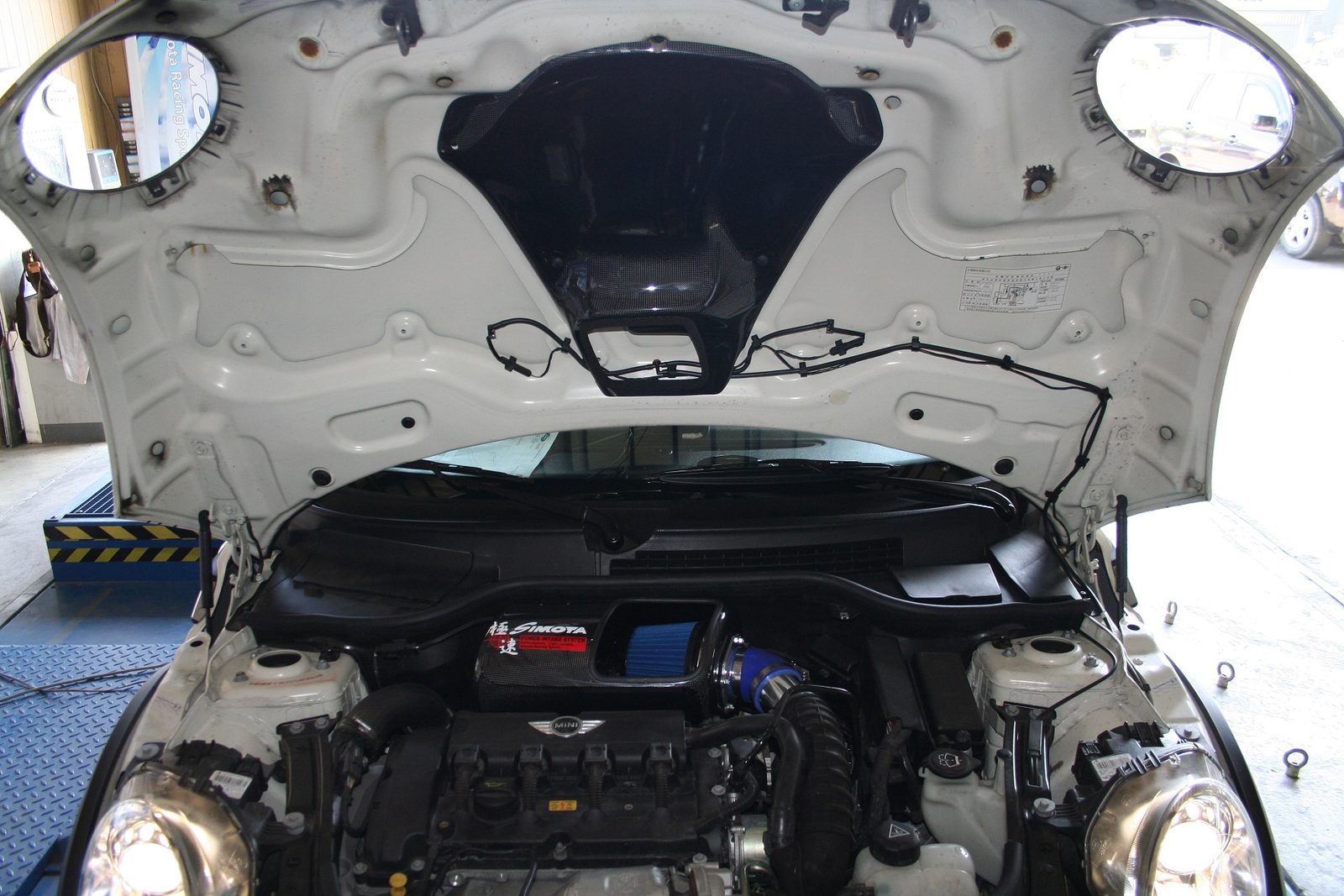 Simota CF695-2 carbon fiber intake